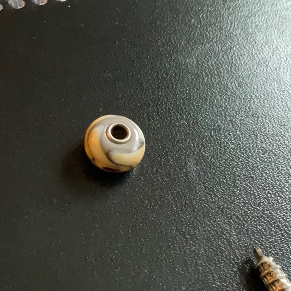 Genuine Troll bead - black squirrel retired 2012 - Picture 1 of 2